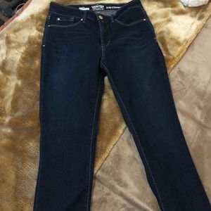 Dark wash Levis Signature Slim Straight Jeans